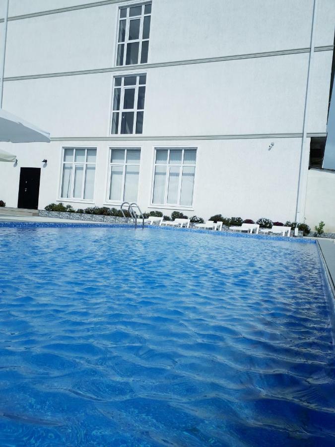 Sariya Hotel Kheivani Exterior foto